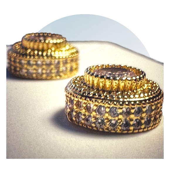 NEW 18K Gold-Plated Steel Micro Pavé Rhinestone Halo Stud Earrings Unisex - Picture 8 of 13